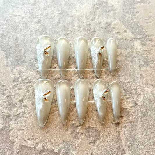 Ivory Lueur – Pearl Ombre Luxury Press-On Nails with 3D Bow & Golden Crystal Accent