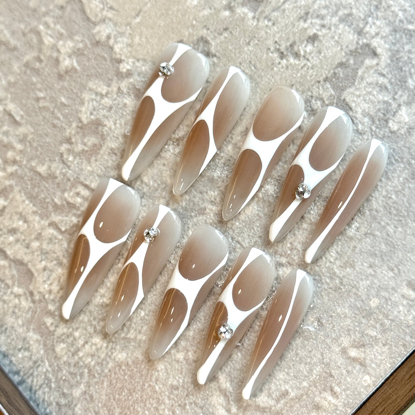 Mocha Élan – Nude Gradient Geometric French Press-On Nails with Crystal Accent