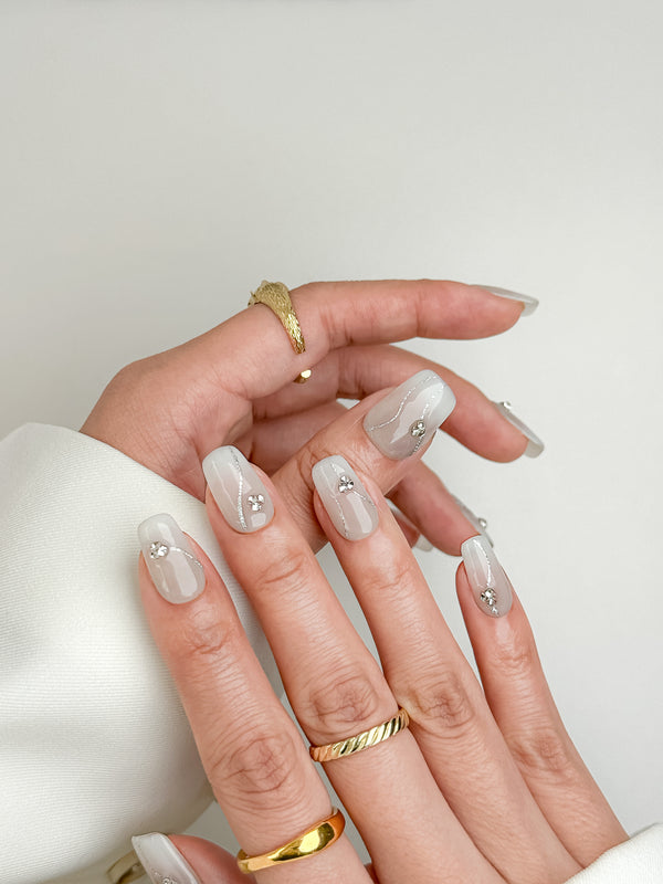 Mist Grey Grace Short Square Press-On Nails – Grey Nude Silver Detail Handmade Nails