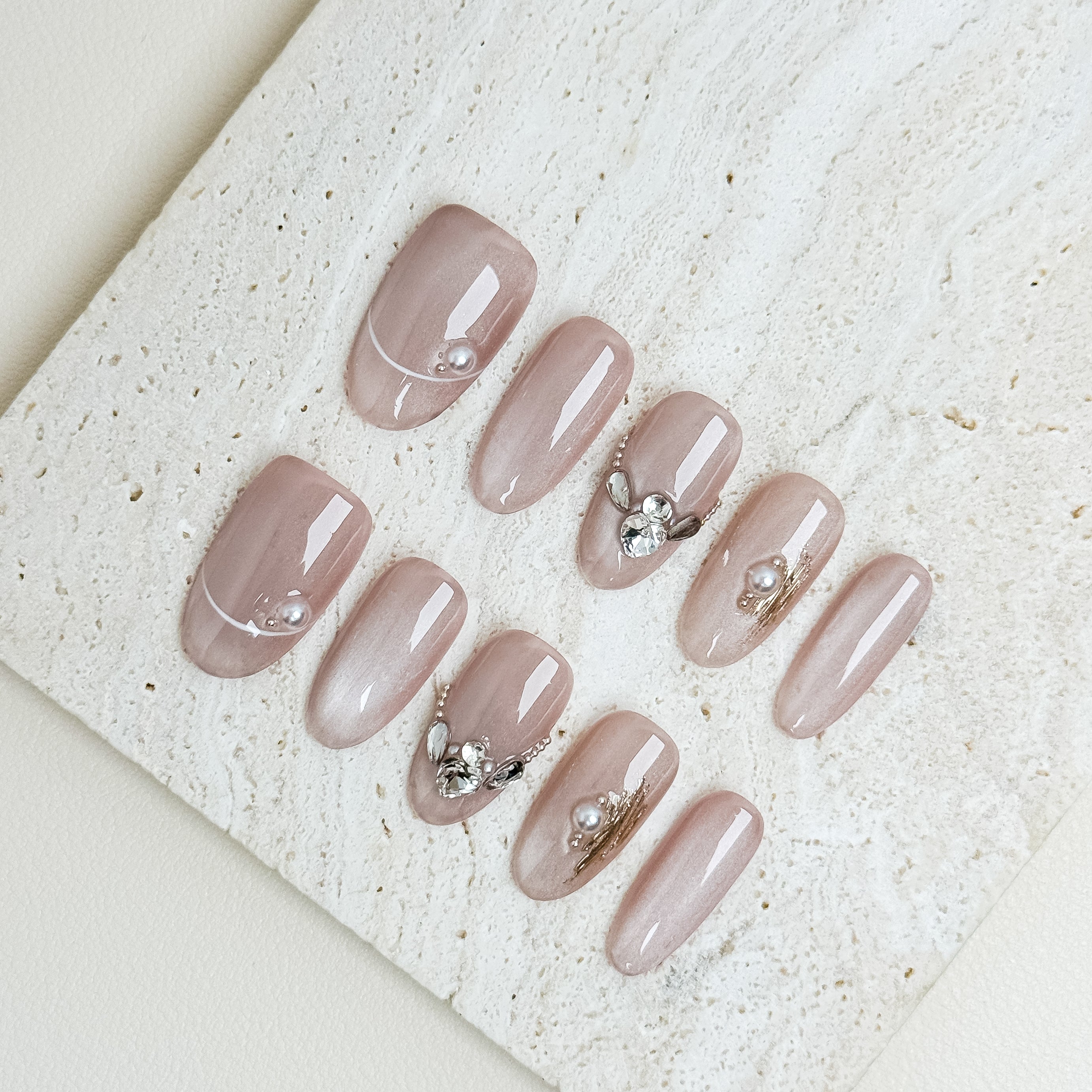Blush Cat-Eye Office Date Short Almond Nude Pink Press-On Nails