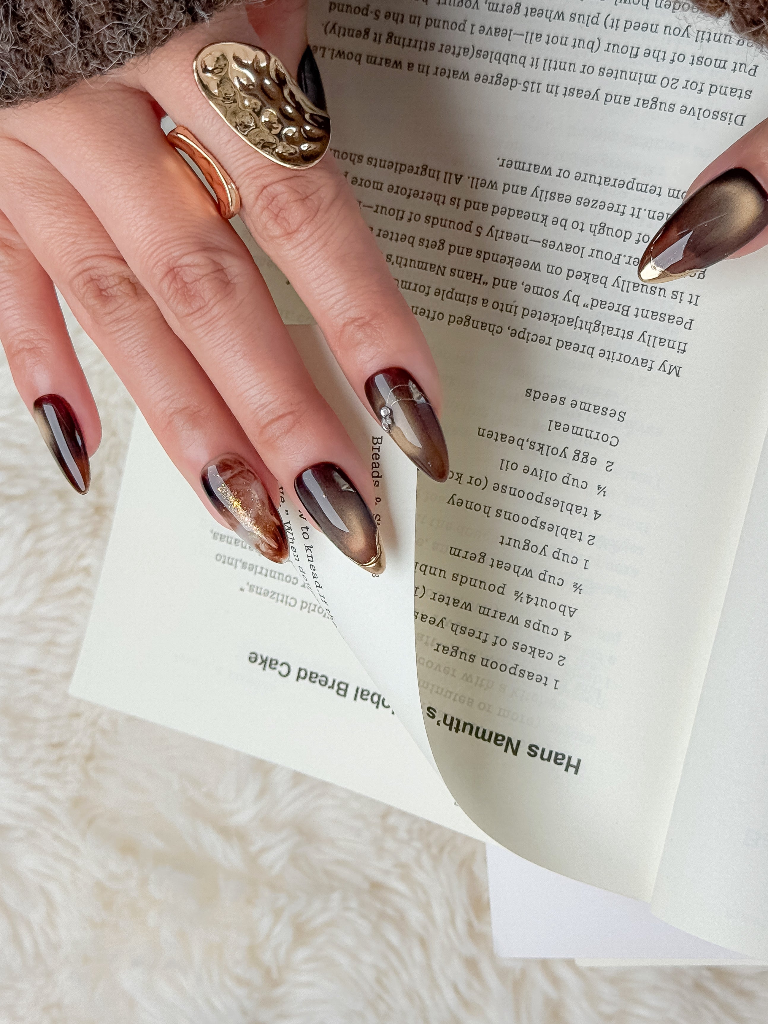 Dark Halo Medium Almond Press-On Nails