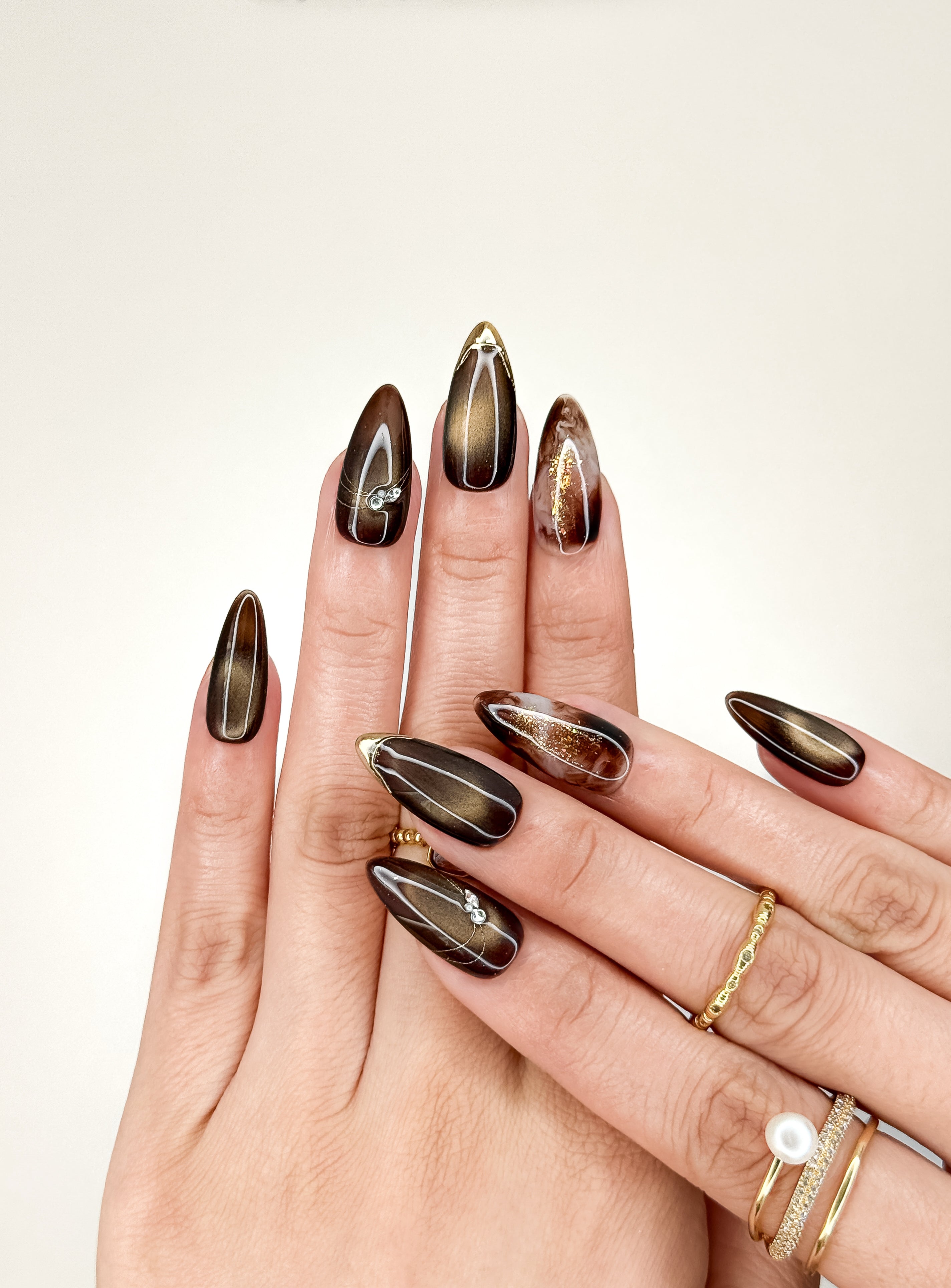 Dark Halo Medium Almond Press-On Nails