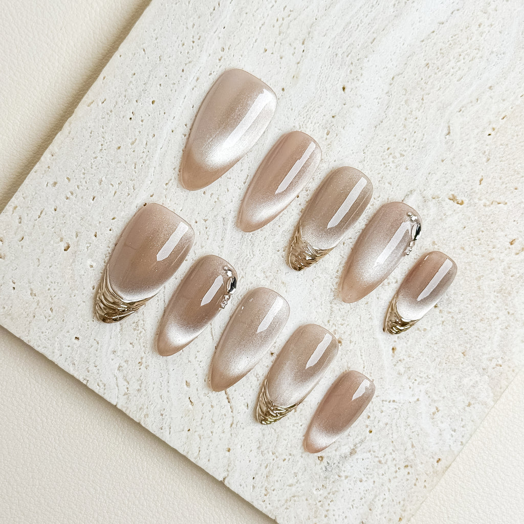 Champagne Gild Short Almond Press-On Nails