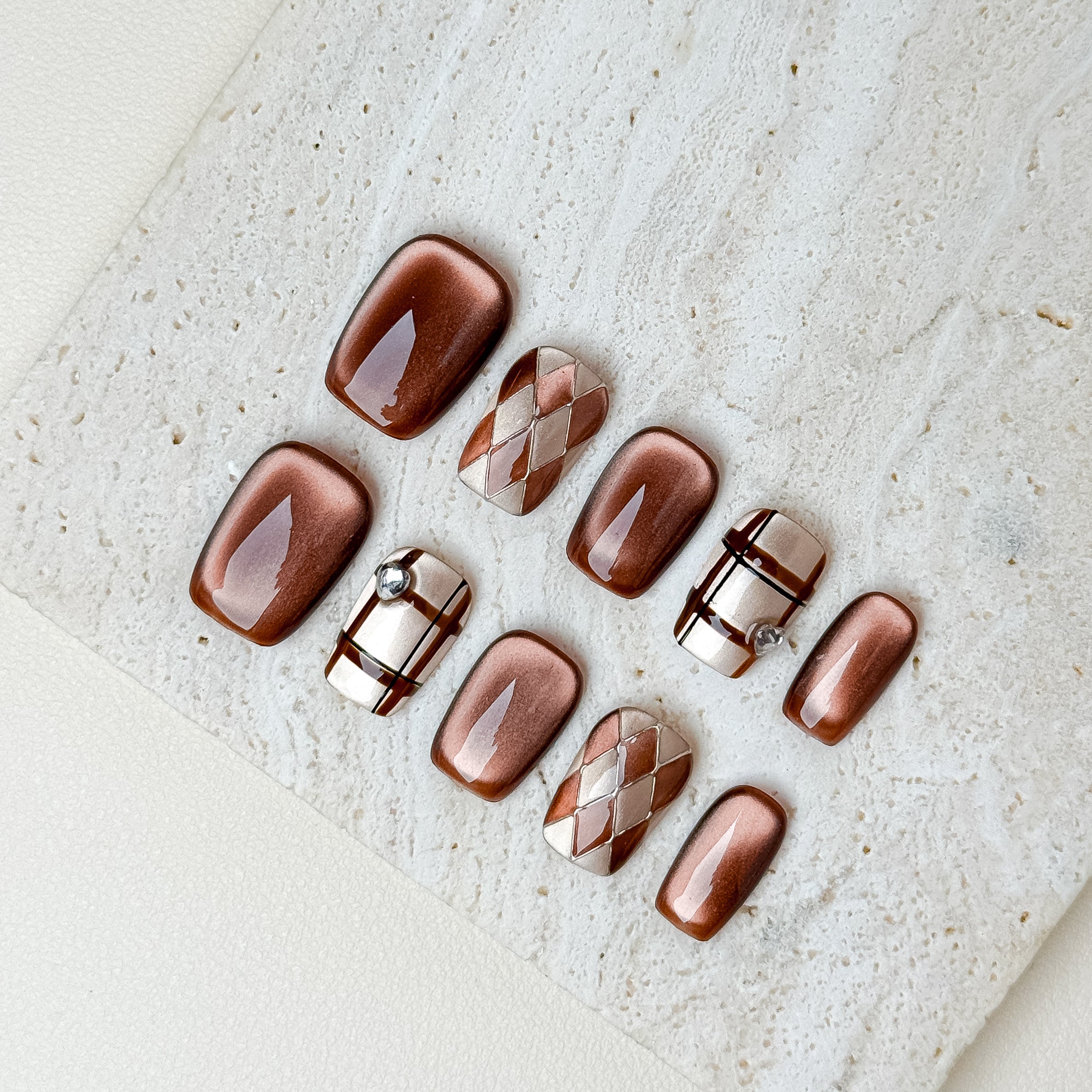 Mocha Checkered Weekend Short Square Nude Press-On Nails