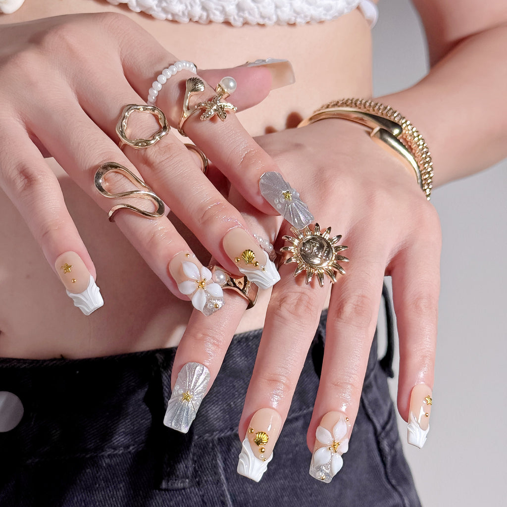 Pearl Coast | Medium Square Luxury Press-On Nails