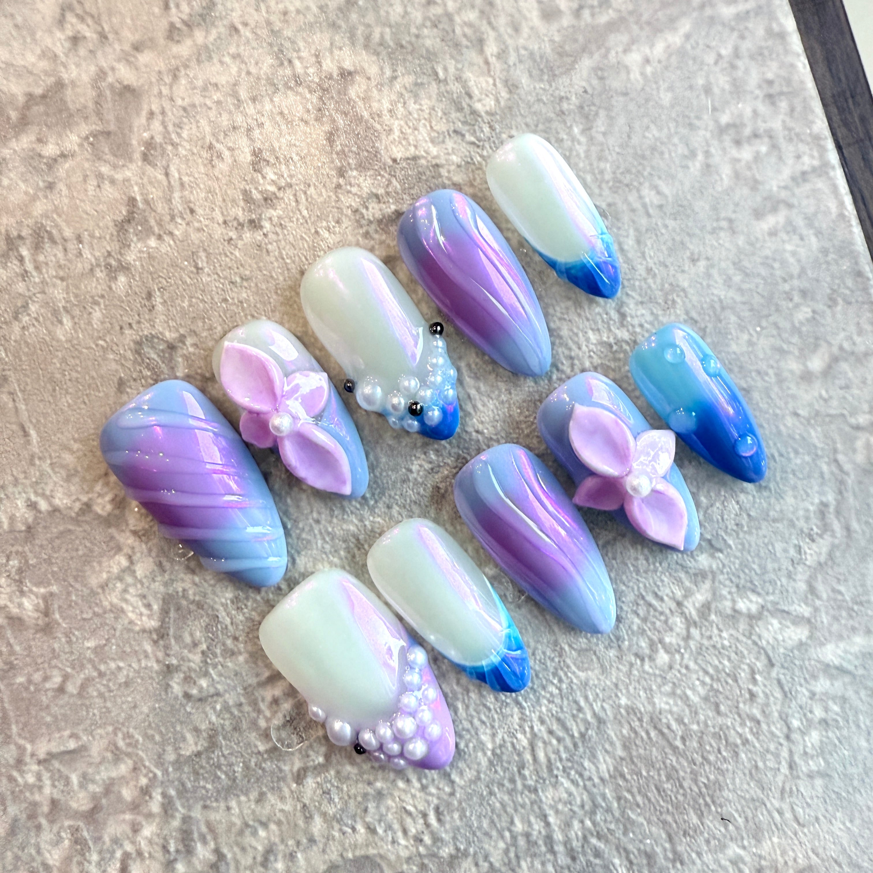 Mermaid Pearl – Luxury Blue & Purple Ombre Press-On Nails with 3D Flowers and Pearls