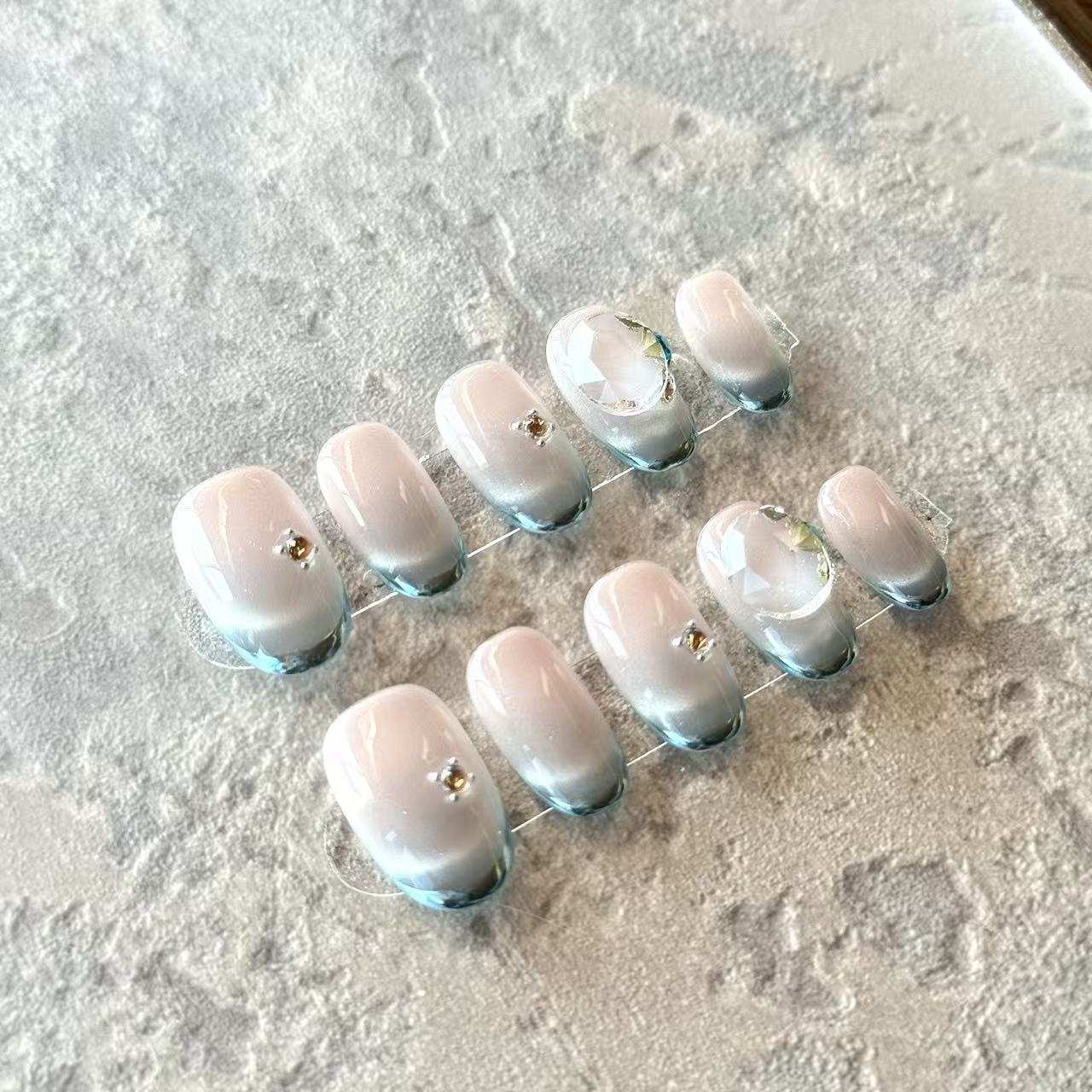 Cristal Éclat – Nude Ombre Luxury Press-On Nails with Crystal Diamond Accent – Squoval Shape