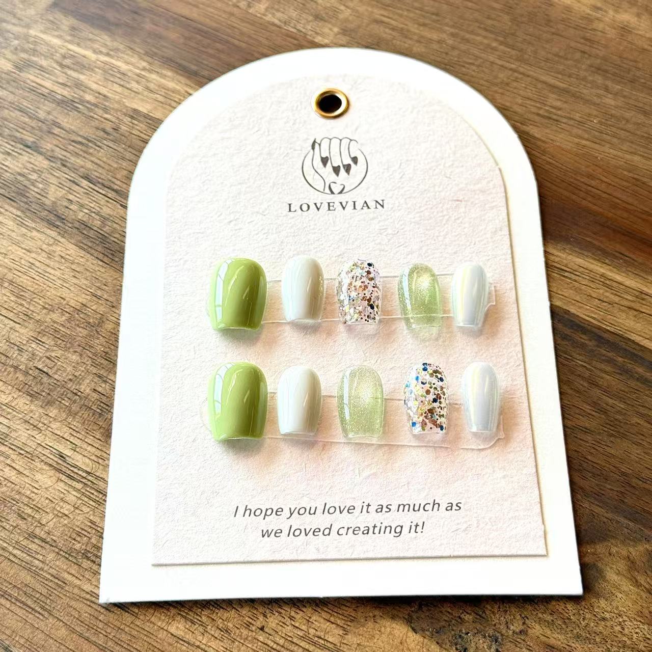 Verde Fête – Green & Glitter Luxury Press-On Nails with Festival Sparkle