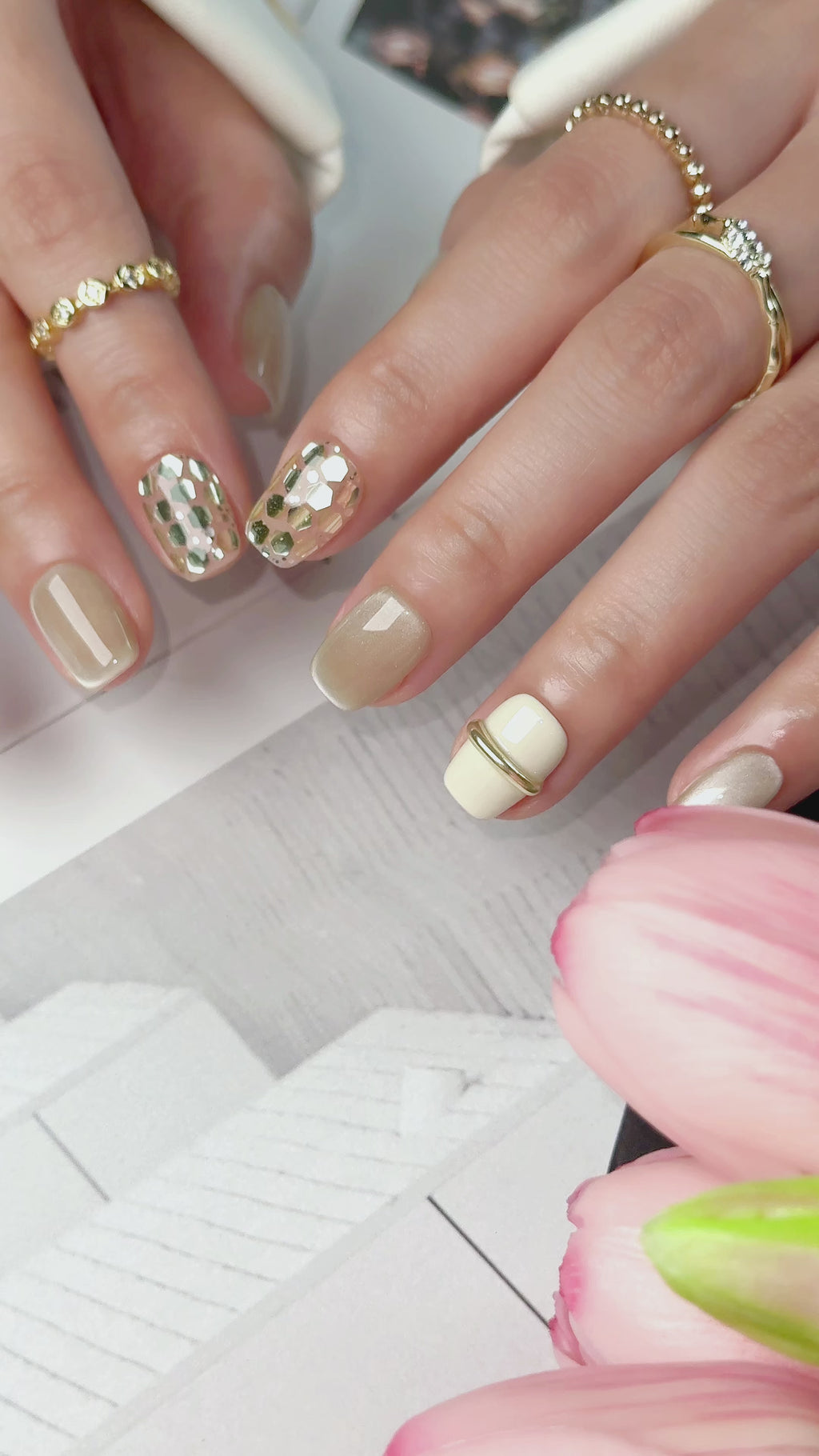 Champagne Muse Short Square Cream Gold Press-On Nails