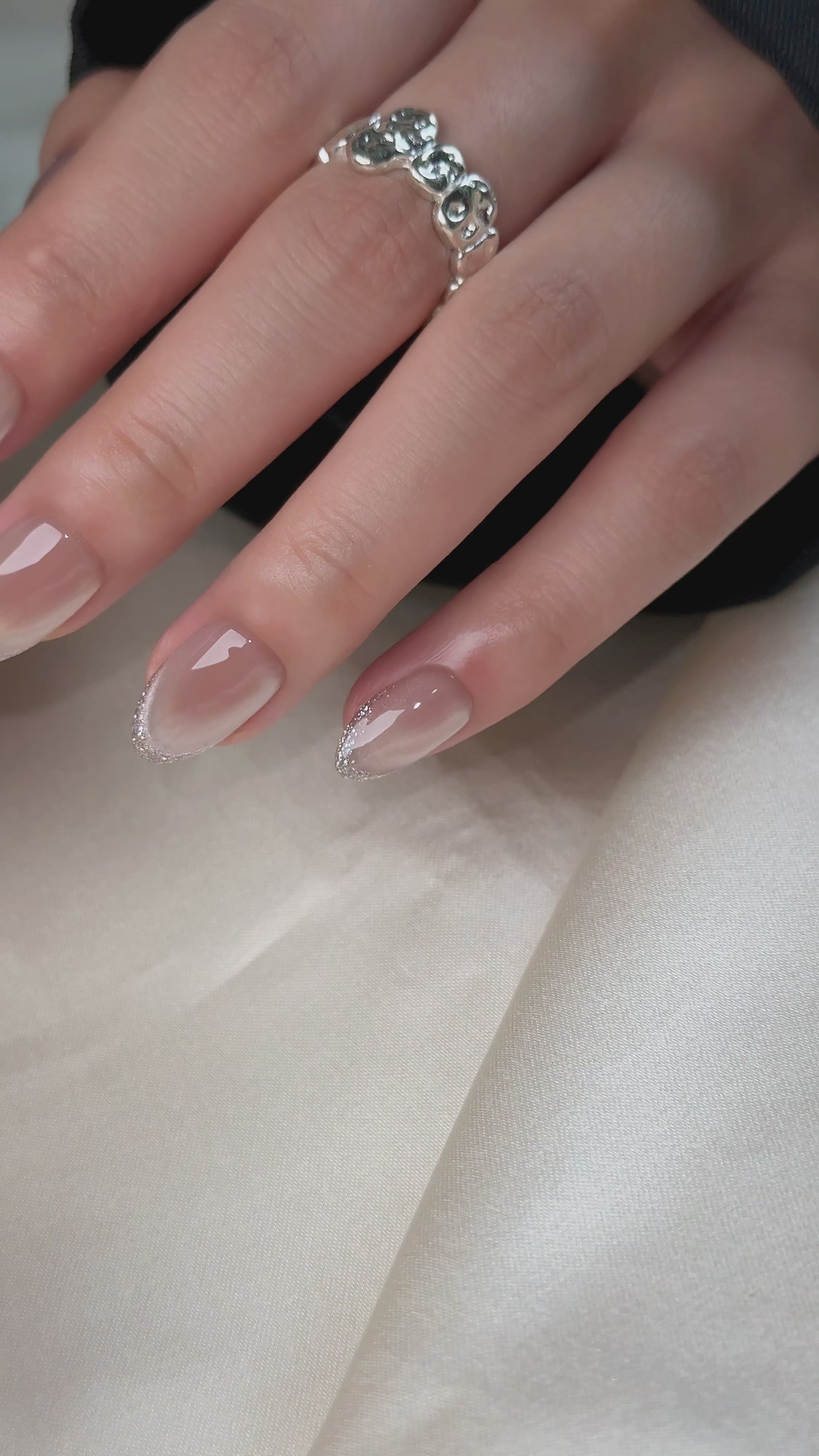 Pre-sale-Silver Glaze Short Almond Nude Grey Press-On Nails
