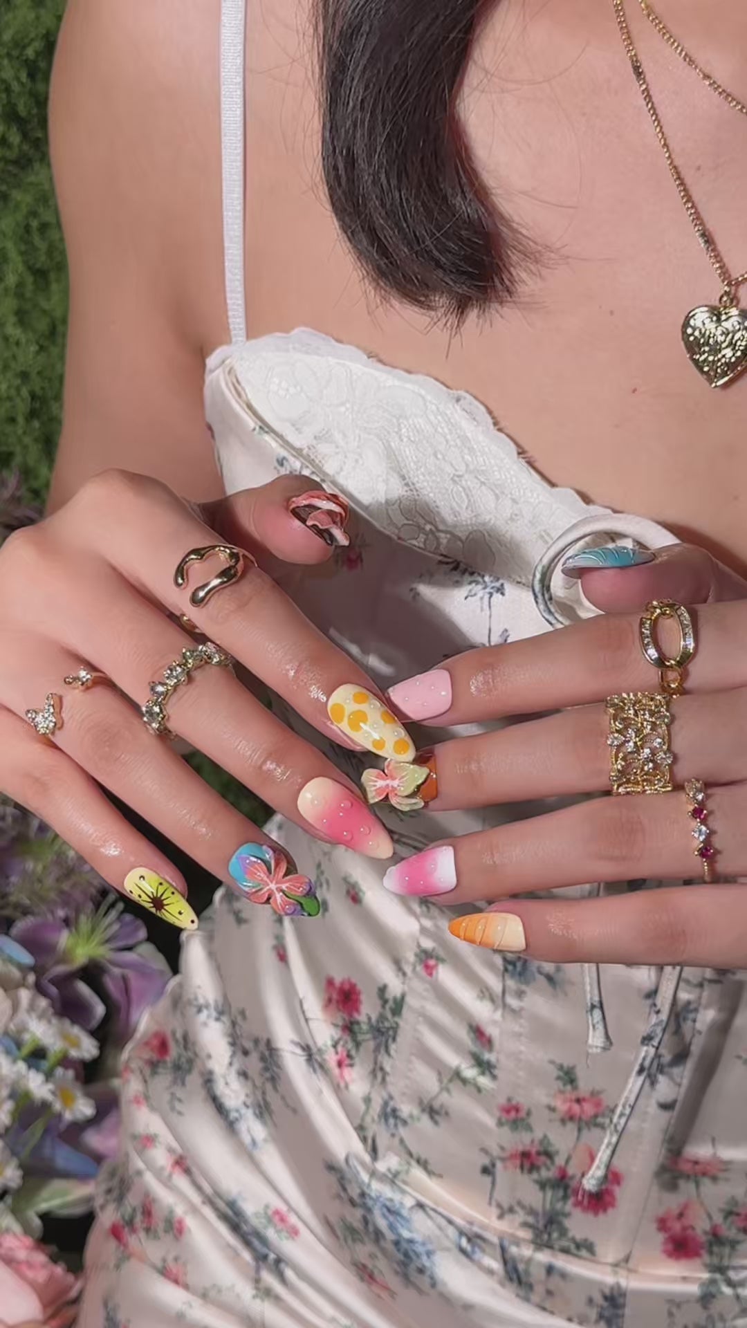 Tropical Escape | Short Almond Luxury Press-On Nails
